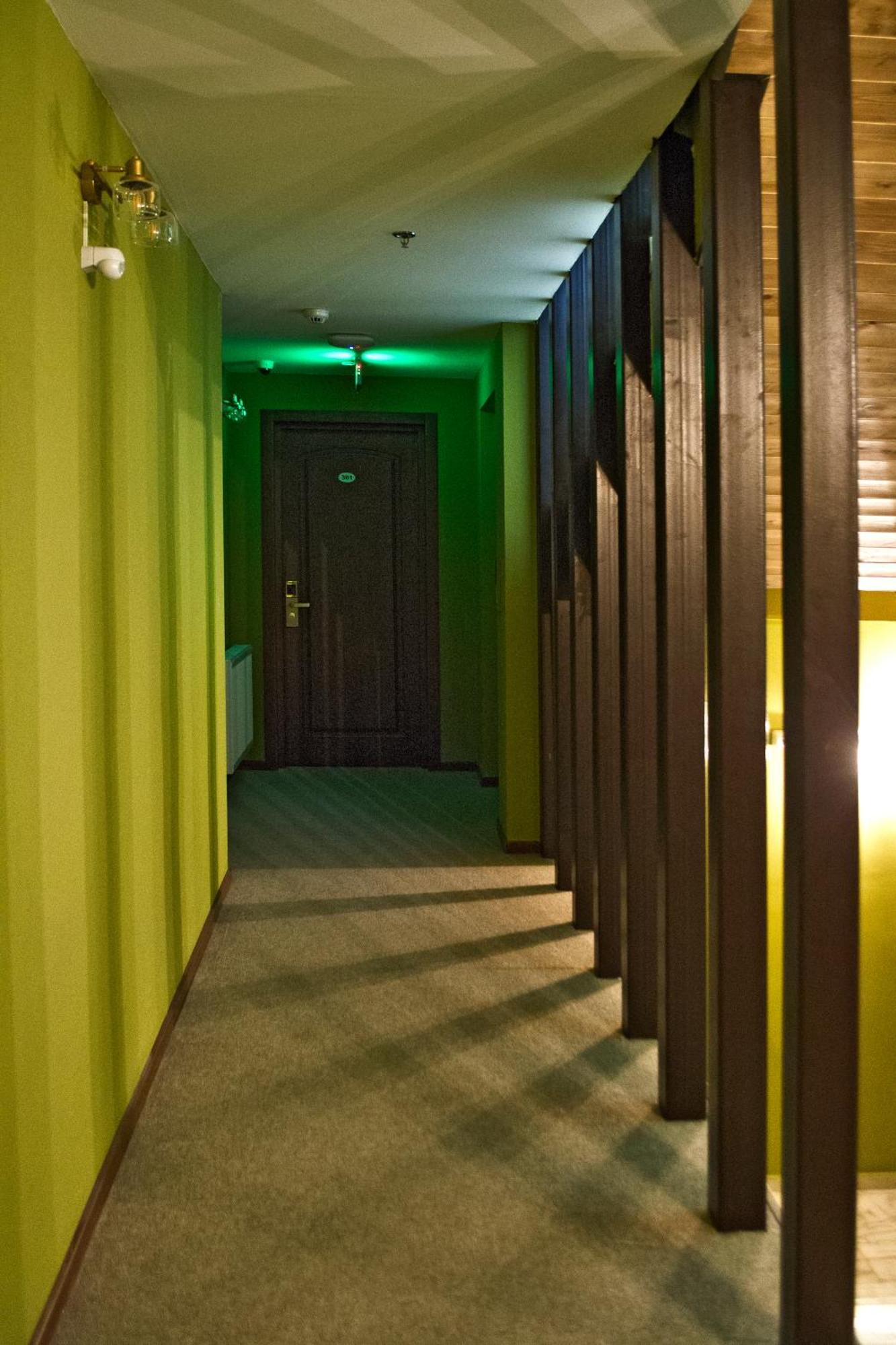 Green Inn Hotel Tbilisi Buitenkant foto
