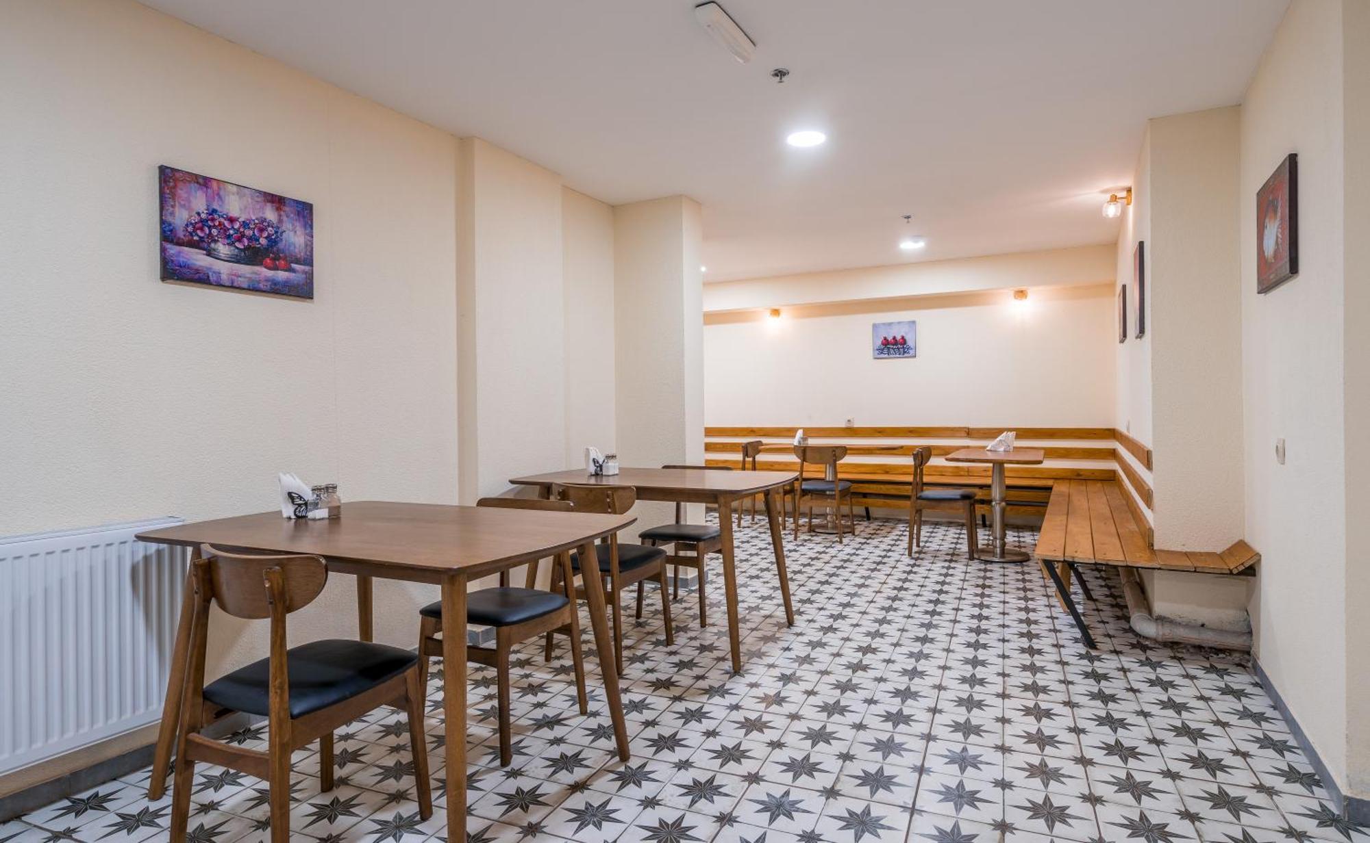 Green Inn Hotel Tbilisi Buitenkant foto