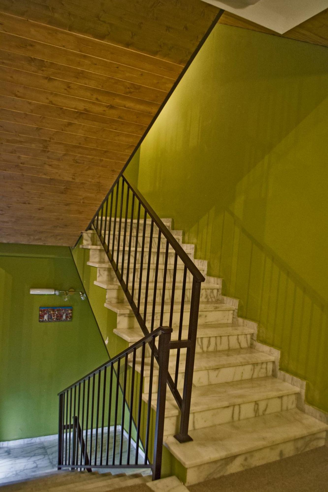 Green Inn Hotel Tbilisi Buitenkant foto