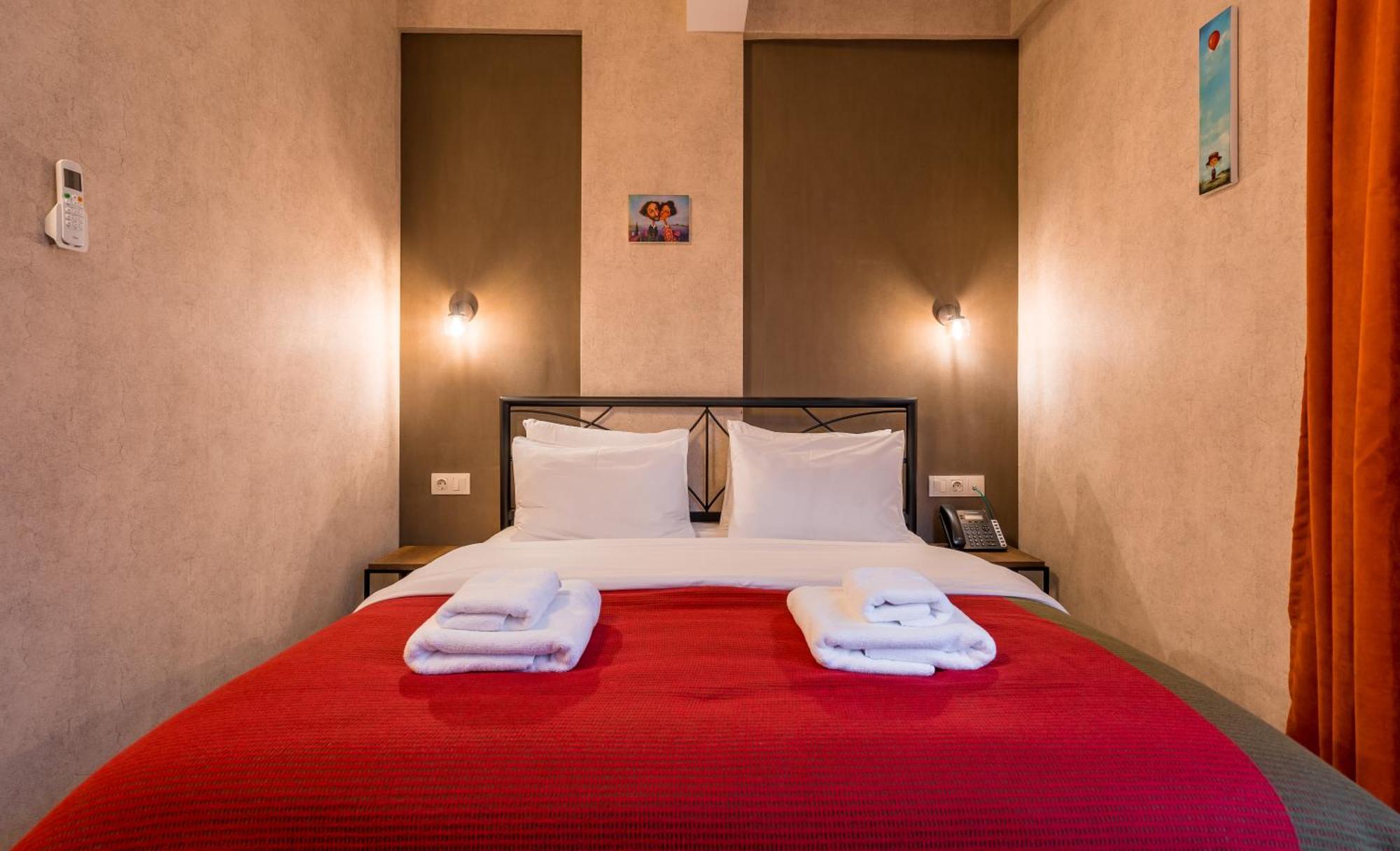 Green Inn Hotel Tbilisi Buitenkant foto